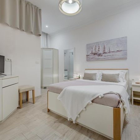 Victoria Luxury Rooms - Split Downtown Luaran gambar